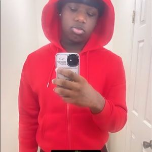 Meet your Posher, Clifton